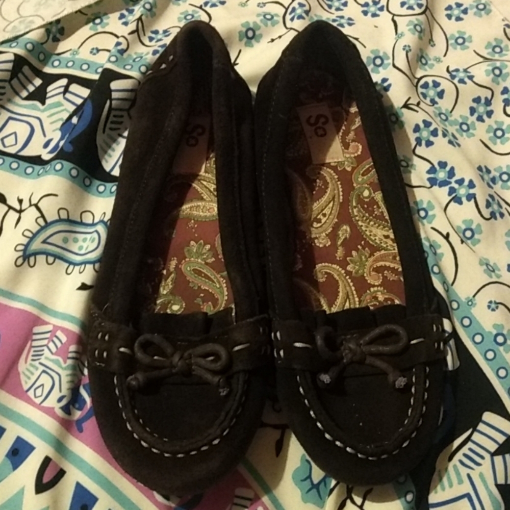 Slip on flats